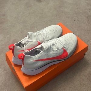 NIB Nike Vaporfly 4% Flyknit white/flash crimson women’s size 9